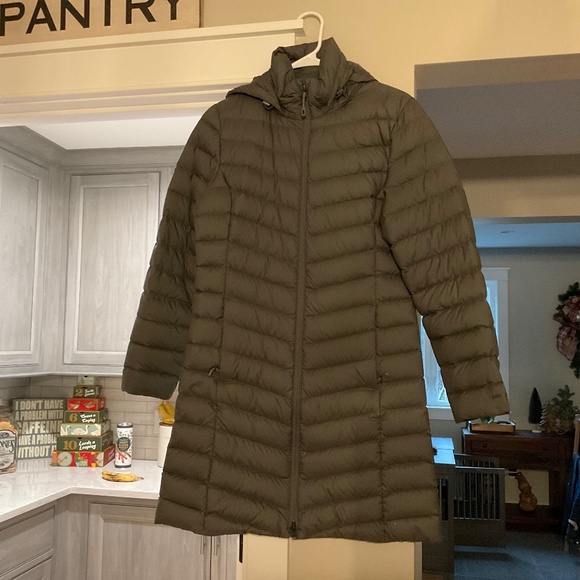 Patagonia Silent Down Parka Size Small (Forge Gray) - Picture 1 of 4